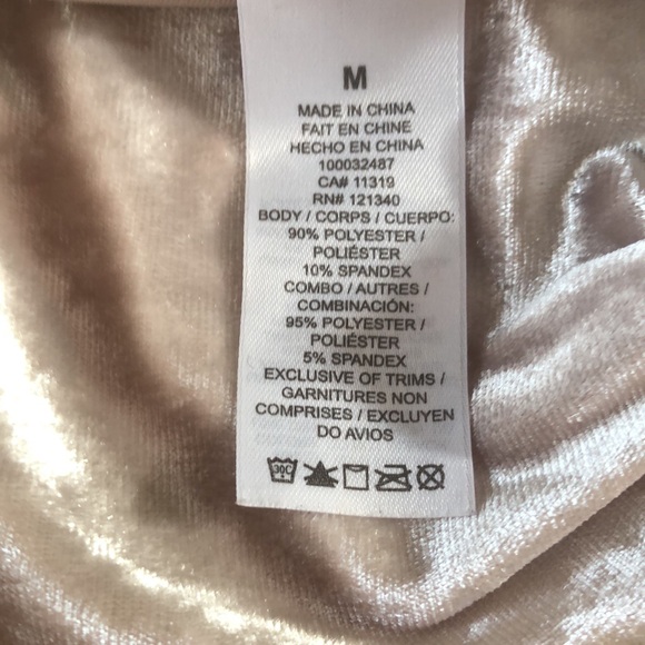 Elegant Crush Velvet V-Neck Bodysuit - Champagne - Picture 4 of 6